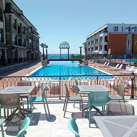Aparthotel 2