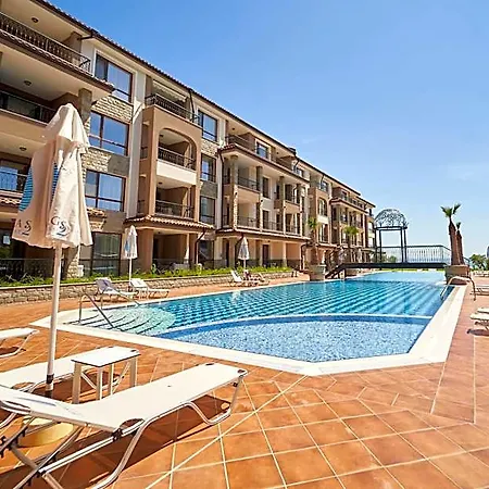 Aparthotel 2 4*
